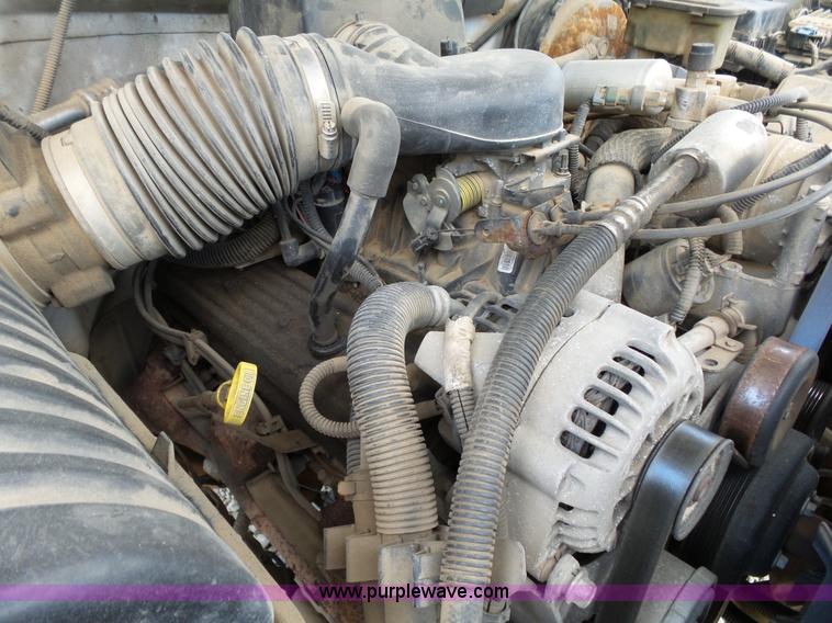 image for item L2017 2000 Chevrolet 2500 pickup truck