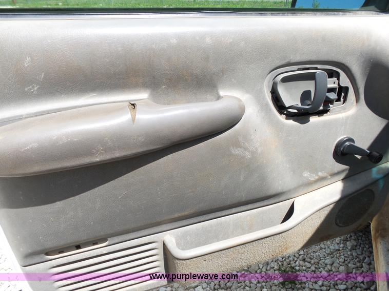 image for item L2017 2000 Chevrolet 2500 pickup truck