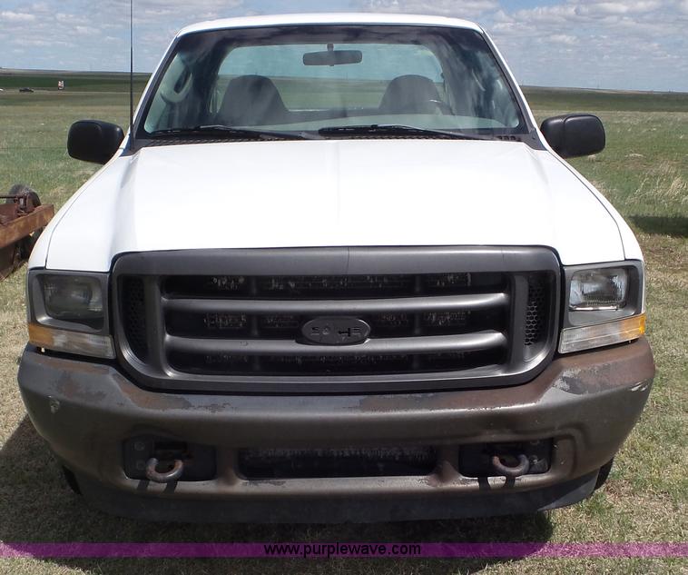 image for item L2146 2003 Ford F250 Super Duty SuperCab pickup truck