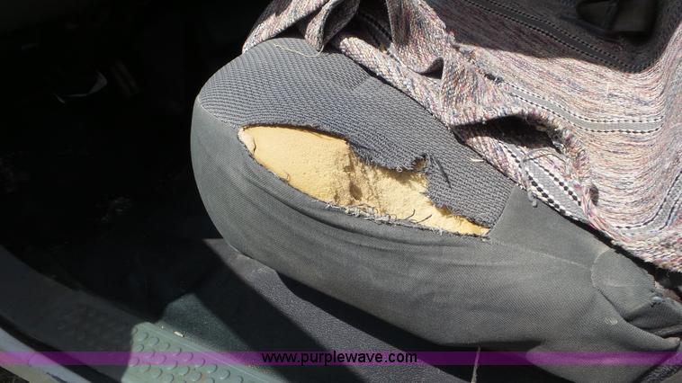 image for item L2146 2003 Ford F250 Super Duty SuperCab pickup truck