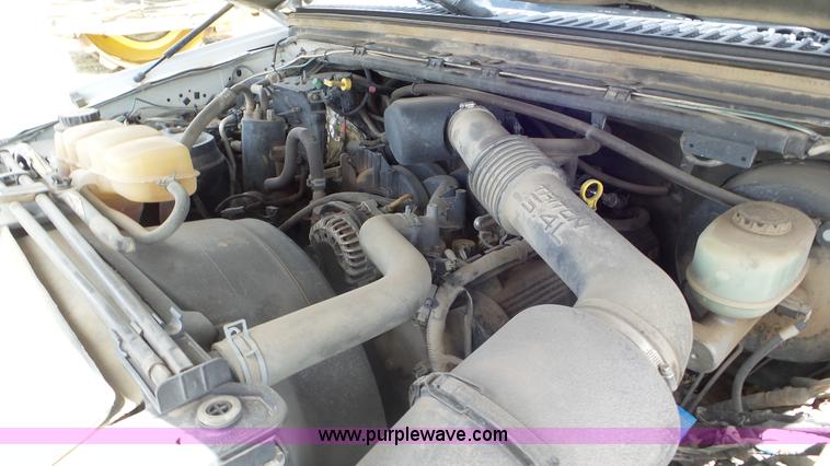 image for item L2146 2003 Ford F250 Super Duty SuperCab pickup truck