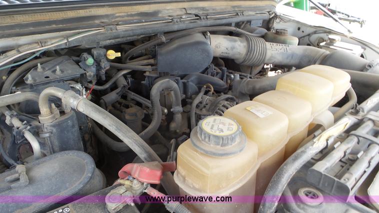 image for item L2146 2003 Ford F250 Super Duty SuperCab pickup truck