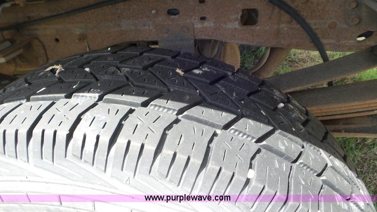 image for item L2146 2003 Ford F250 Super Duty SuperCab pickup truck