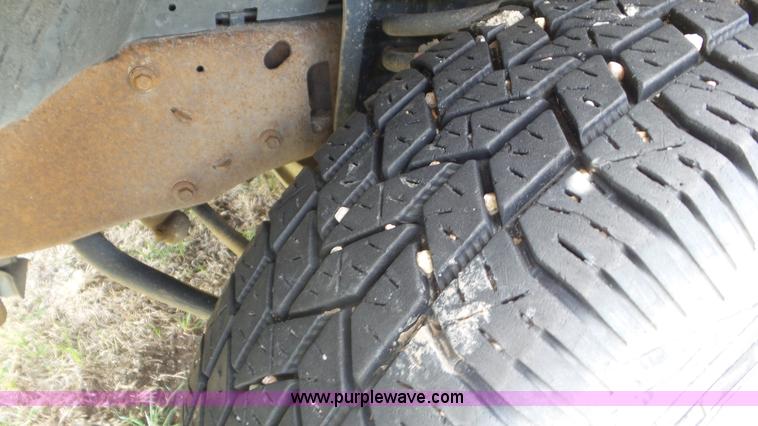 image for item L2146 2003 Ford F250 Super Duty SuperCab pickup truck