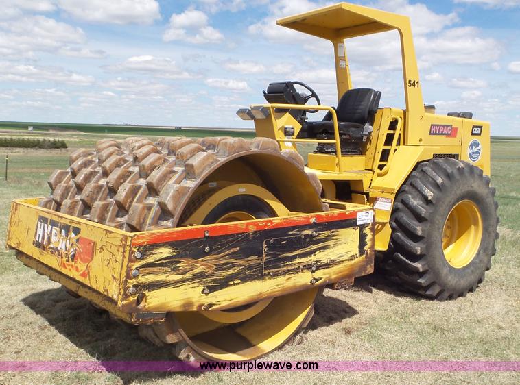 image for item L2148 2001 Hypac C857A single drum roller