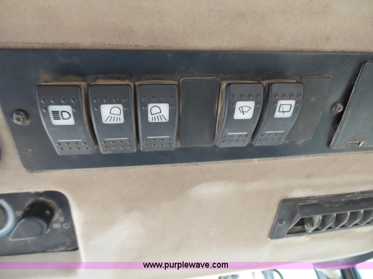 image for item L5499 1998 Caterpillar 416C backhoe