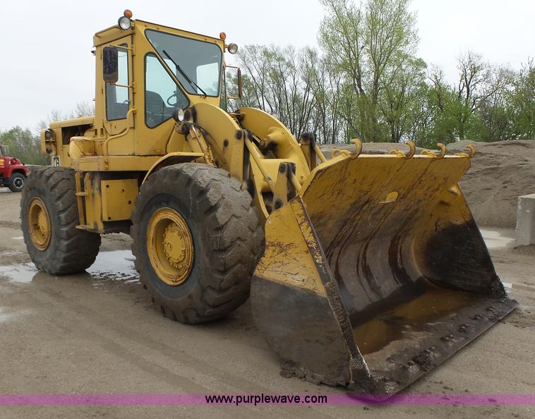 image for item L5700 1978 Caterpillar 966C wheel loader