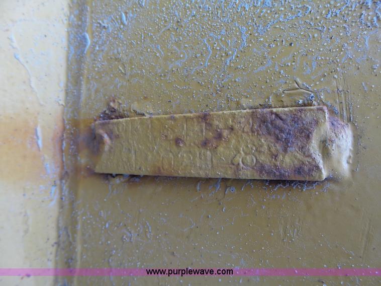 image for item L5700 1978 Caterpillar 966C wheel loader