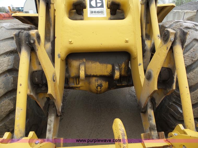 image for item L5700 1978 Caterpillar 966C wheel loader