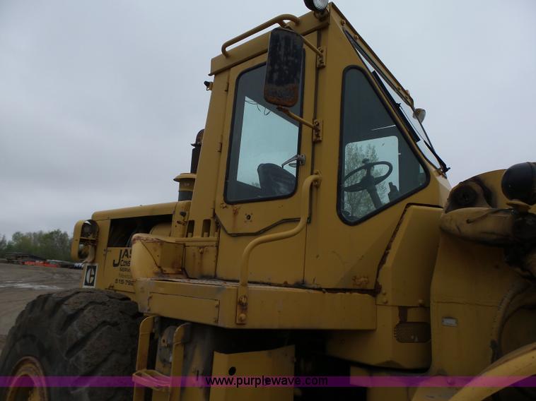 image for item L5700 1978 Caterpillar 966C wheel loader