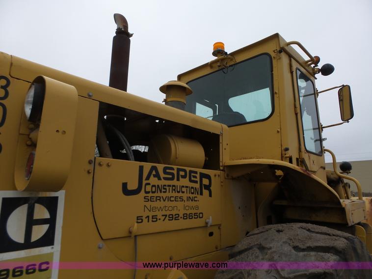 image for item L5700 1978 Caterpillar 966C wheel loader