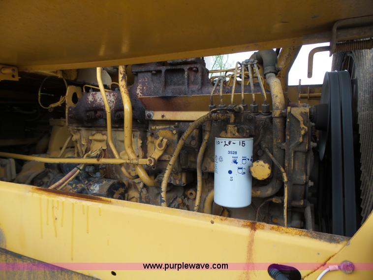 image for item L5700 1978 Caterpillar 966C wheel loader