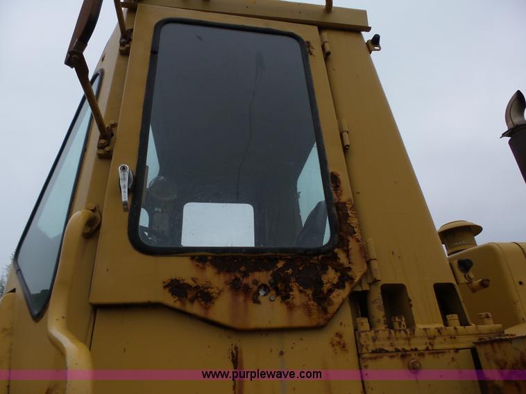 image for item L5700 1978 Caterpillar 966C wheel loader