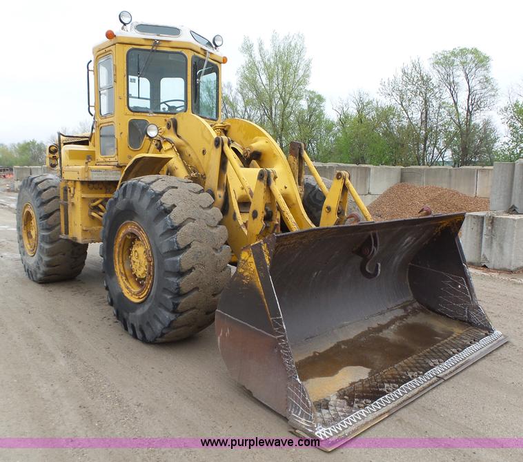 image for item L5701 1965 Caterpillar 966B wheel loader