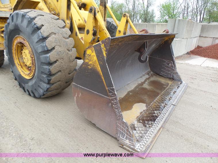 image for item L5701 1965 Caterpillar 966B wheel loader