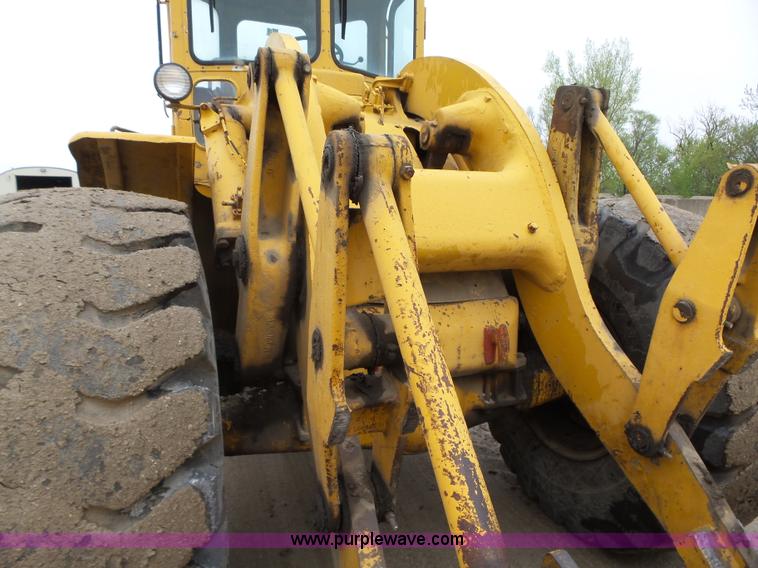 image for item L5701 1965 Caterpillar 966B wheel loader