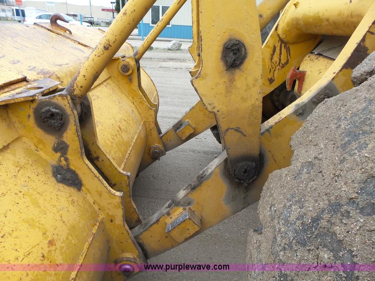 image for item L5701 1965 Caterpillar 966B wheel loader
