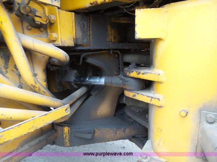 image for item L5701 1965 Caterpillar 966B wheel loader