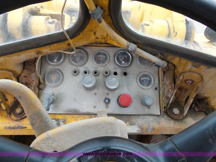 image for item L5701 1965 Caterpillar 966B wheel loader