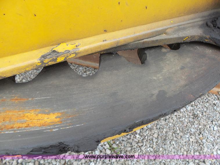 image for item L5702 1990 John Deere 772BH motor grader