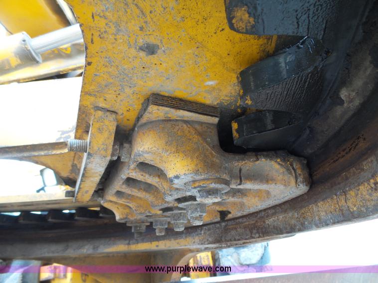 image for item L5702 1990 John Deere 772BH motor grader