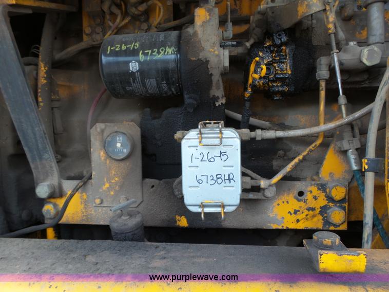 image for item L5702 1990 John Deere 772BH motor grader