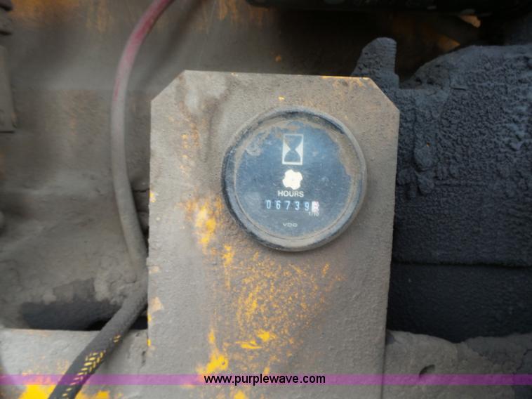 image for item L5702 1990 John Deere 772BH motor grader