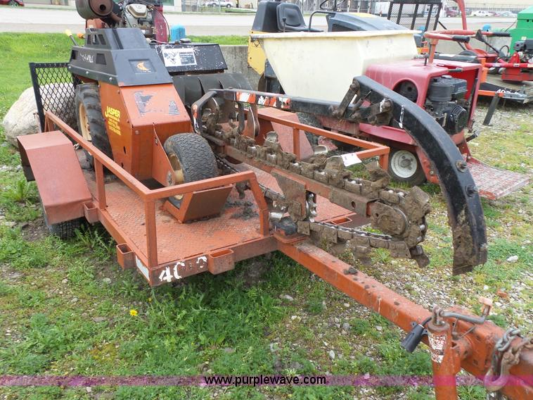 image for item L5704 1996 Ditch Witch 1820H trencher