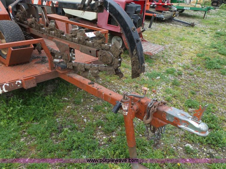 image for item L5704 1996 Ditch Witch 1820H trencher