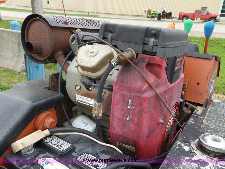 image for item L5704 1996 Ditch Witch 1820H trencher