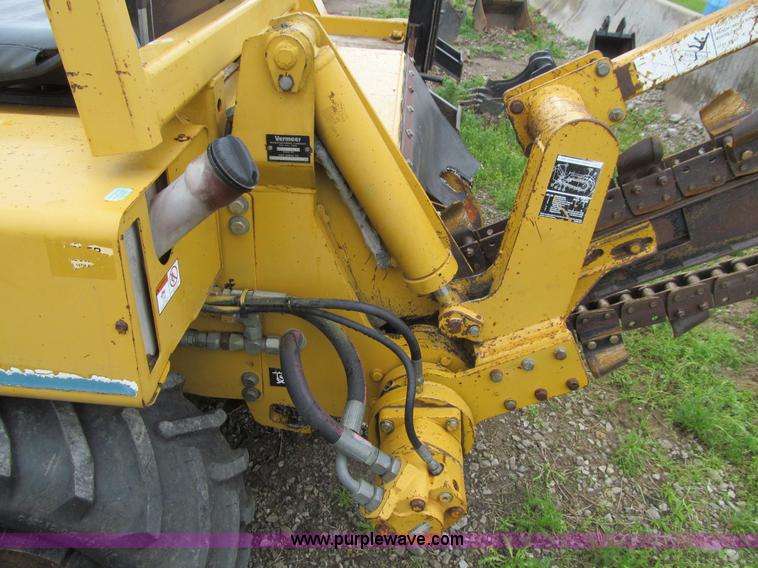 image for item L5705 1998 Vermeer V3550A trencher