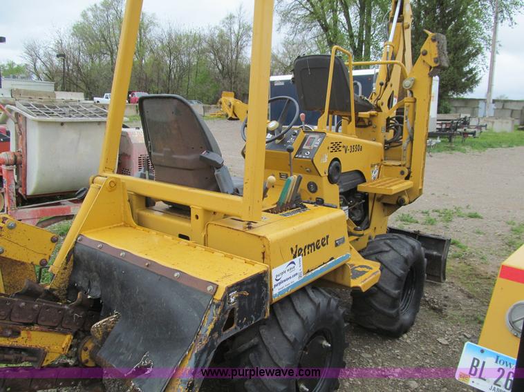 image for item L5705 1998 Vermeer V3550A trencher