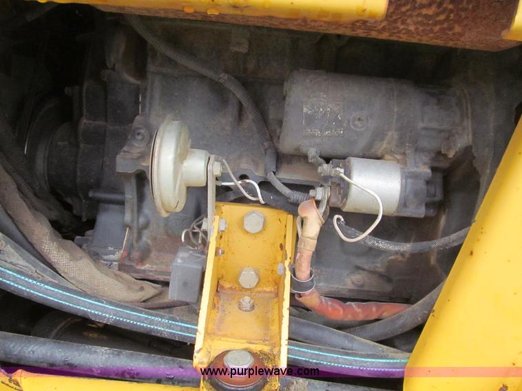 image for item L5705 1998 Vermeer V3550A trencher