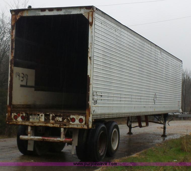 image for item L5777 1977 Kentucky dry van trailer