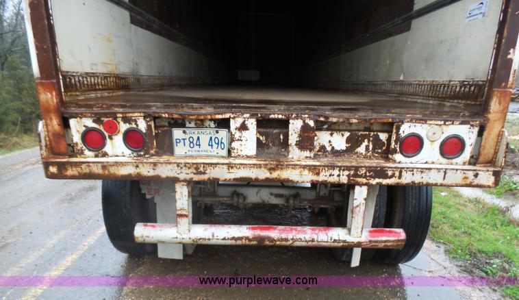 image for item L5777 1977 Kentucky dry van trailer