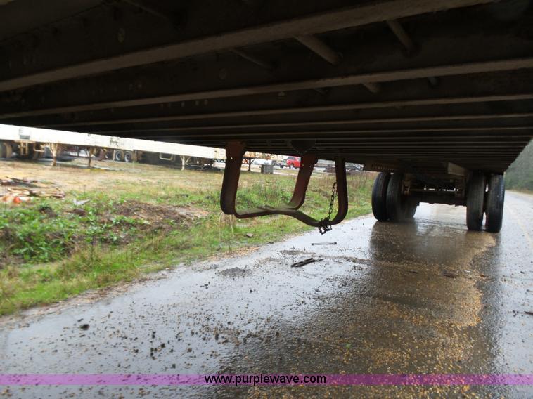 image for item L5777 1977 Kentucky dry van trailer