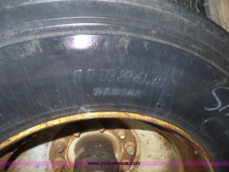 image for item L5777 1977 Kentucky dry van trailer