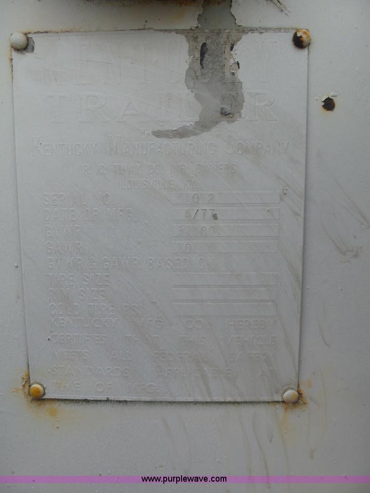 image for item L5777 1977 Kentucky dry van trailer