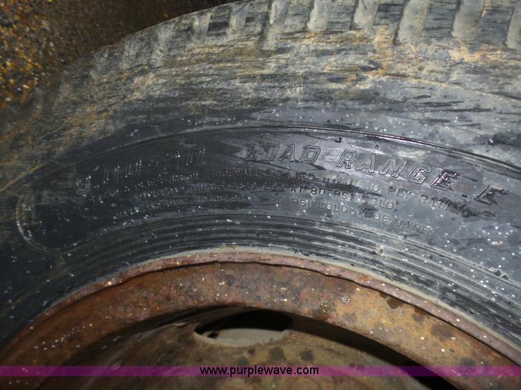 image for item L5778 1998 Shop built dry van trailer