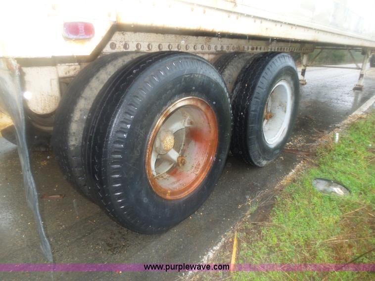 image for item L5779 1979 Dorsey SIDT277PB dry van trailer