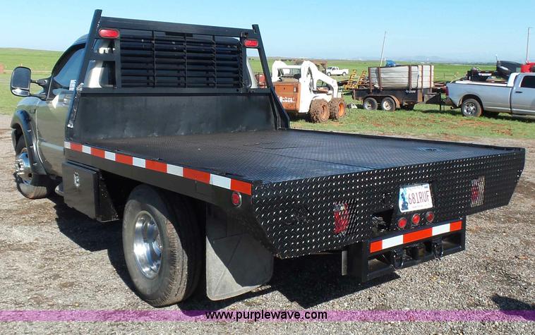 image for item L5824 2000 Ford F350 XL flatbed pickup truck