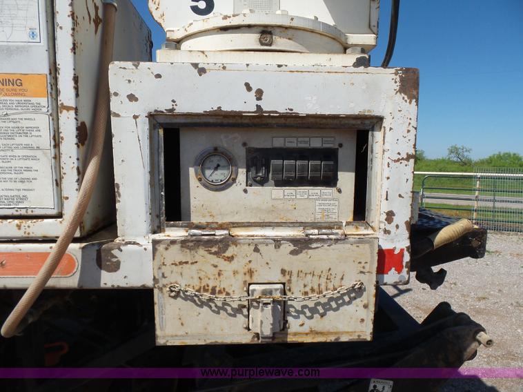 image for item L5825 2002 Sterling M7500 Acterra service truck with crane