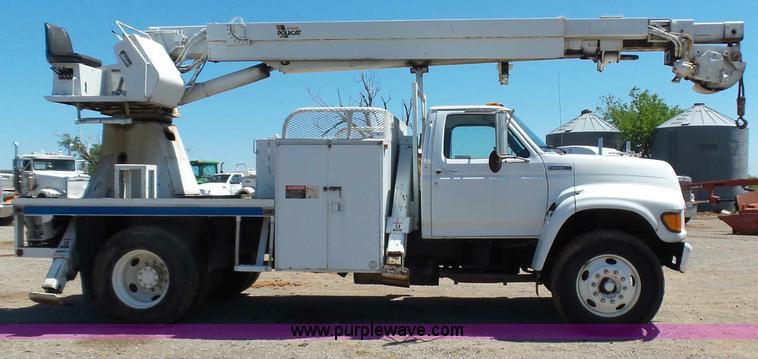 image for item L5827 1997 Ford F800 Super Duty digger derick truck