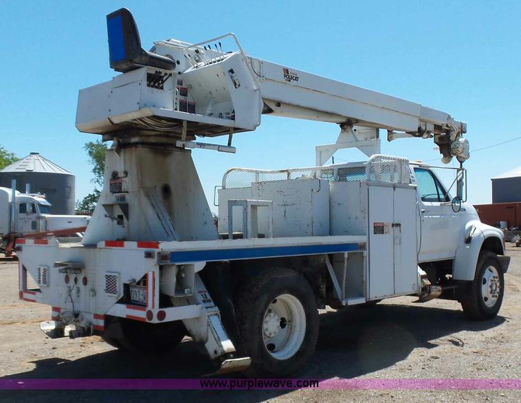 image for item L5827 1997 Ford F800 Super Duty digger derick truck