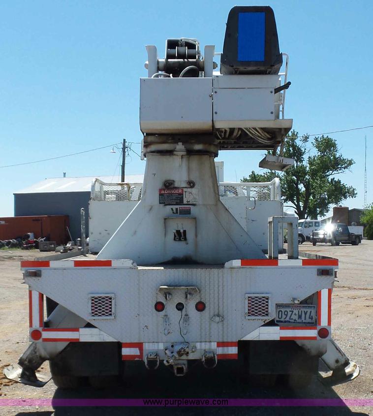 image for item L5827 1997 Ford F800 Super Duty digger derick truck