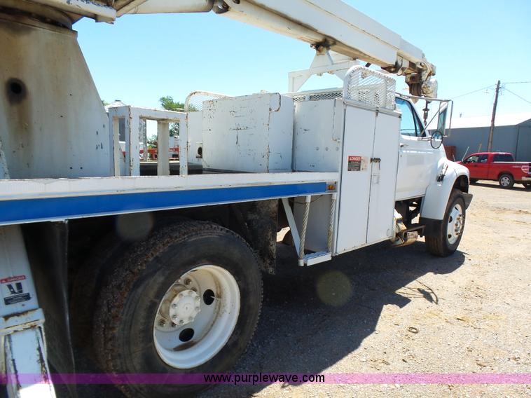 image for item L5827 1997 Ford F800 Super Duty digger derick truck