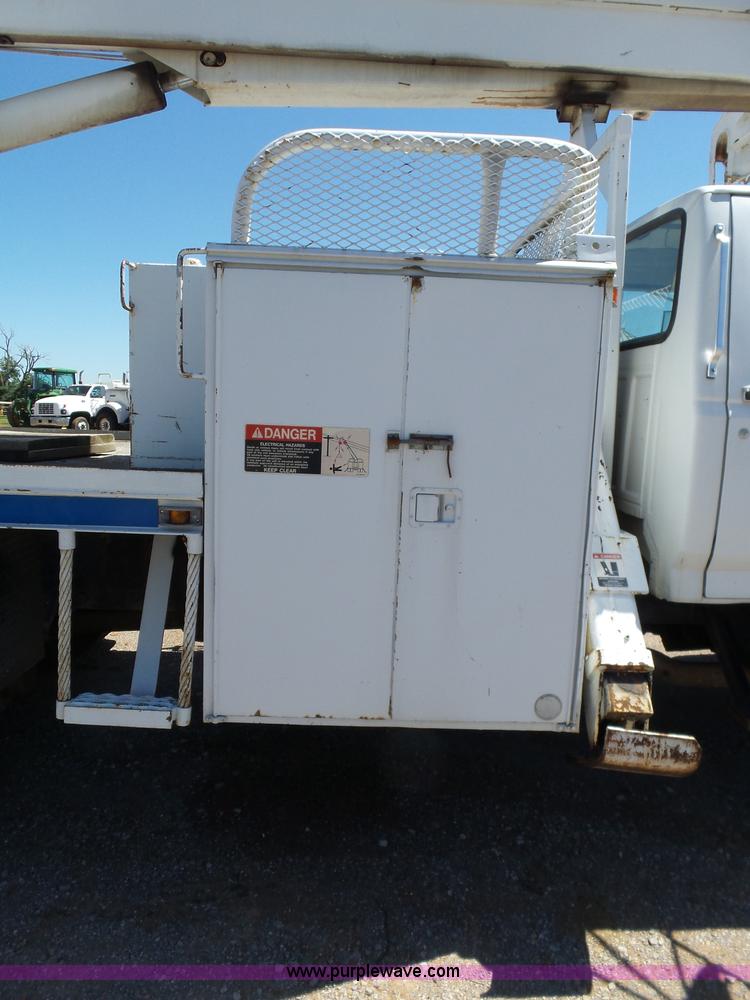 image for item L5827 1997 Ford F800 Super Duty digger derick truck