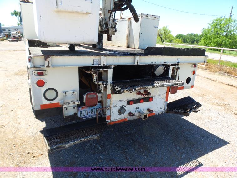image for item L5828 1993 Ford F700 bucket truck