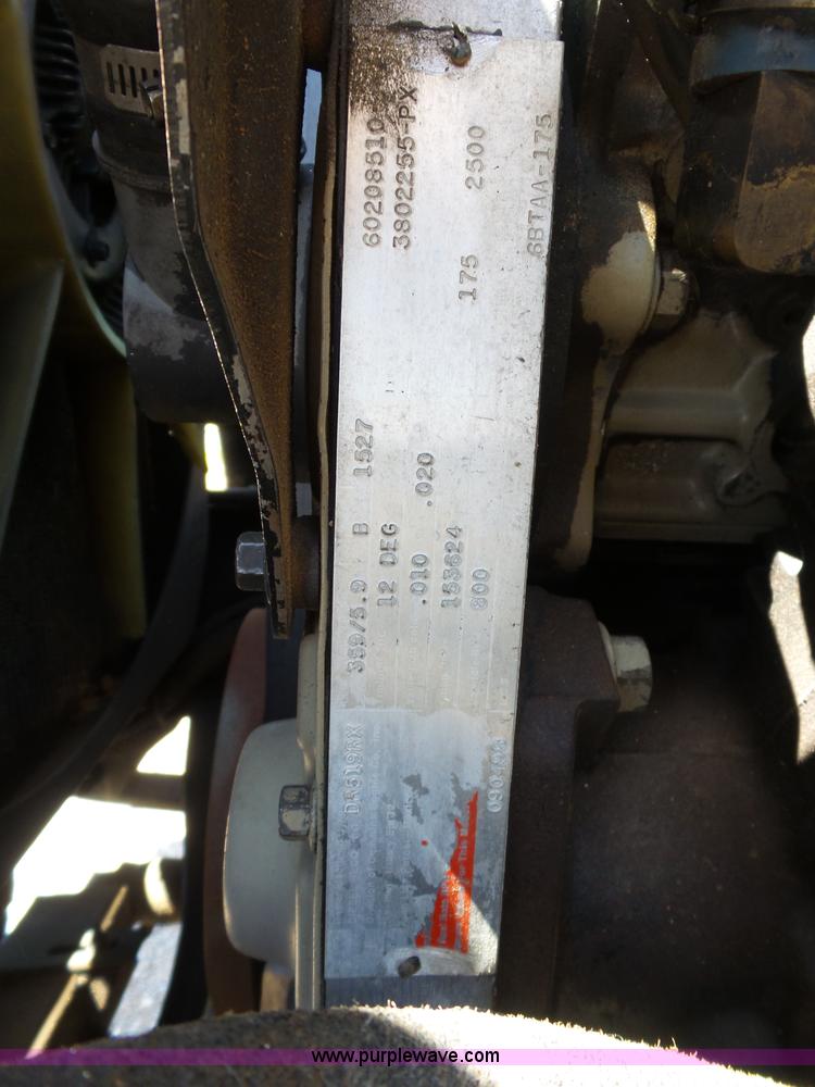 image for item L5828 1993 Ford F700 bucket truck