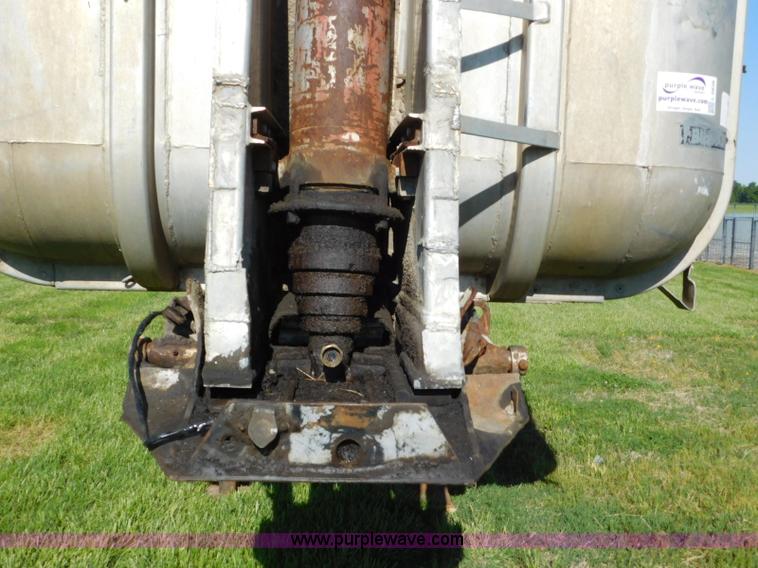 image for item L5838 1963 Fruehauf end dump trailer